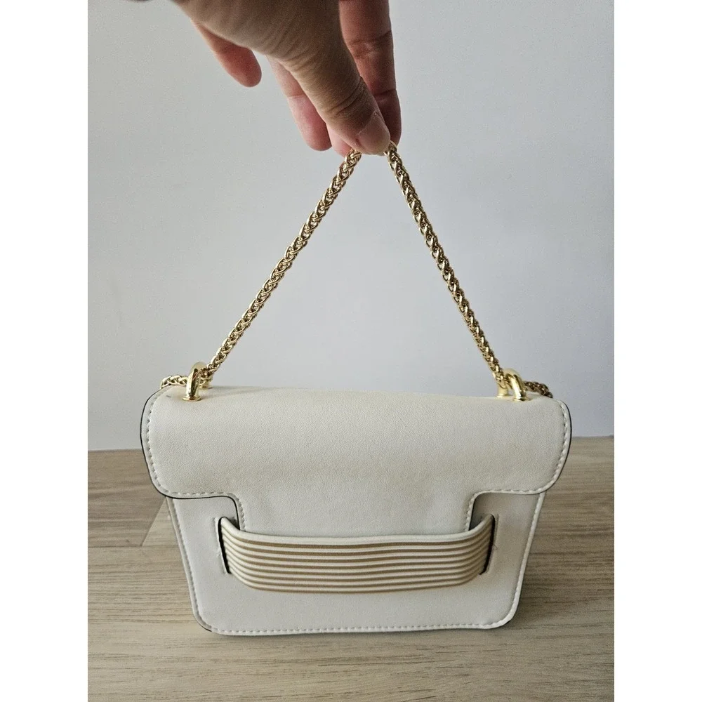 Coquette Old Money Cream White Flap‎ Bag – Minimalist Chic Gold Shoulder Purse